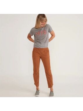 Marine Layer Gray Tee and Tan Pants